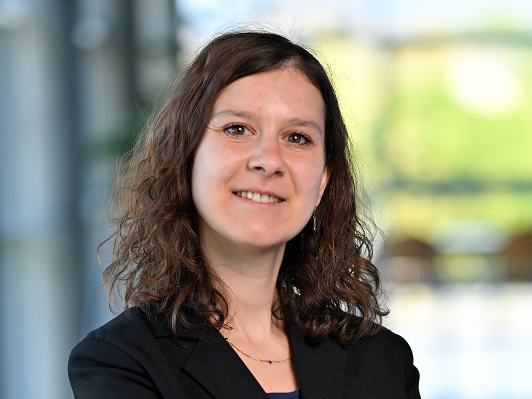 Cornelia Mayr