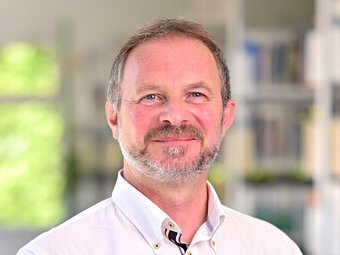 FH-Prof. Dr. Colin Heller, M.A., Leitung Intercultural Management FH-Prof. Dr. Colin Heller, M.A., Leitung Intercultural Management