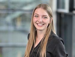 Elena Klingbacher 