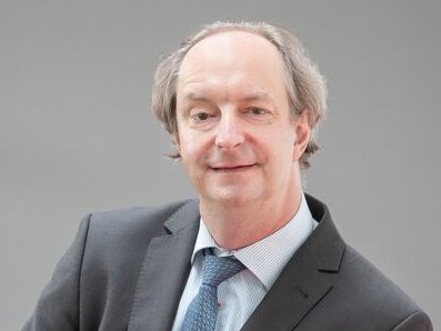 FH-Prof. DI Dr. Martin Schneider, Studiengangsleitung Bauingenieurwesen FH-Prof. DI Dr. Martin Schneider, Studiengangsleitung Bauingenieurwesen