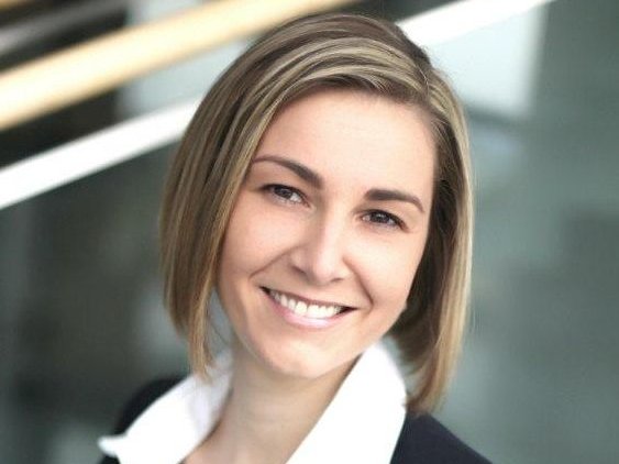 MMag.a Julia Ebenberger-Fidebauer, Administration an der Fakultät Wirtschaft & Management MMag.a Julia Ebenberger-Fidebauer, Administration an der Fakultät Wirtschaft & Management