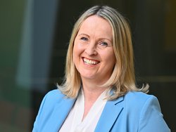 FH-Prof.in Evelin Haimburger, MSc  Studiengangsleitung Advanced Practice in Diagnostic Imaging